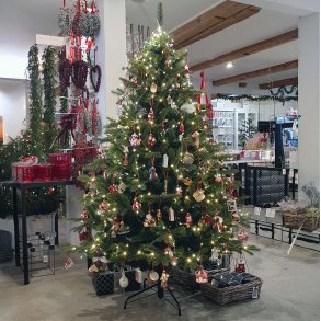 JULETR MRKT GRAN 220 CM LED 620