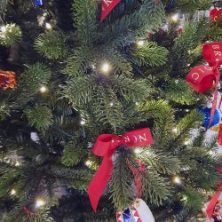 JULETR MRK GRN 220 CM M/620 LED 