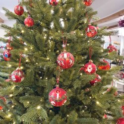 JULETR LYS GRN 220 CM M/620 LED 