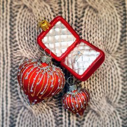 FORLOVELSES RING I SKE 5 CM